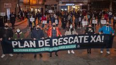 Hosteleros de Barbanza se concentran para pedir un plan de rescate