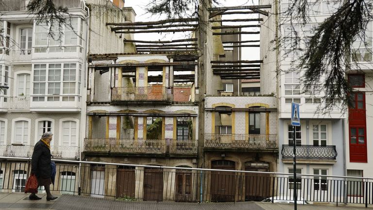 Estado actual en el que se encuentra el n�mero 8 de la calle Santa Luc�a