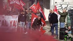 Los sindicatos convocan una concentración ante la sede de la Federación de Empresarios del Metal y Afines del Principado de Asturias en protesta por la falta de avances en la negociación del convenio colectivo del sector