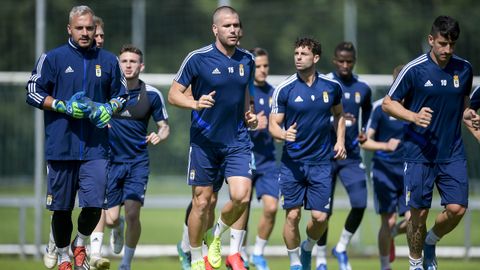 Jugadores del Real Oviedo en El Requex�n