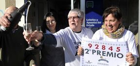 La Bomboner�a, ubicada en la plaza do Hospital de As Pontes, reparti� el pasado 22 de diciembre parte del segundo premio. 