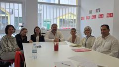 Reuni�n de los socialistas con personal sanitario