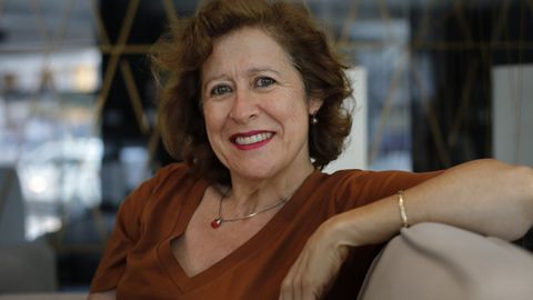 La novelista Berna Gonzlez Harbour en una visita a A Corua en el 2021.