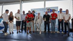La entrega de trofeos tuvo lugar en las instalaciones del Club Nutico Ribeira.
