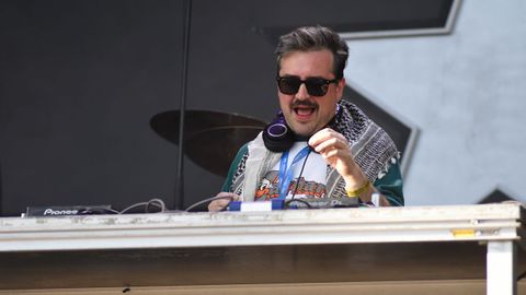 Aloe Perra fue el encargado de abrir la tarde de conciertos en el Caudal Fest