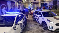 Polic�a Local de Ourense en la zona de vinos de la ciudad.