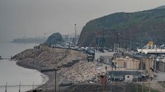 Colas en la parte marroqu� de la frontera del Tarajal, en Ceuta