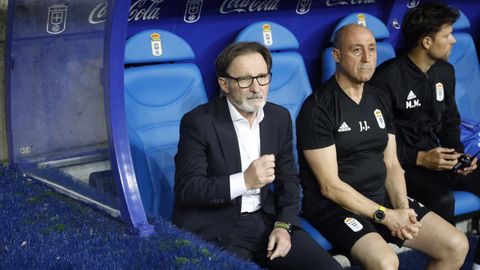 Anquela derbi Real Oviedo Sporting Carlos Tartiere.Anquela, instantes antes de iniciarse el derbi ante el Sporting