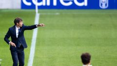 Ziganda Real Oviedo Espanyol Carlos Tartiere.Jos� �ngel Ziganda, durante un encuentro en el Carlos Tartiere