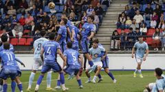 Los jugadores del Ourense CF en el anterior partido ante el Celta Fortuna en O Couto