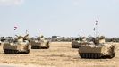 Tanques egipcios en la frontera con Rafah.