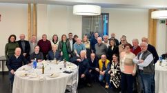 Foto de familia de la comida de concejales y exconcejales del PP de Ourense.