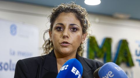 La presidenta de la Liga Profesional de F�tbol Femenino, Beatriz �lvarez, antes de la reuni�n en la que se desconvoc� la huelga