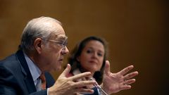 La ministra de Econom�a Nadia Calvi�o junto al secretario general de la OCDE, �ngel Gurr�a,  en Madrid