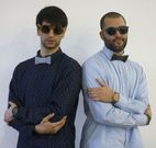 Borja y Joaqu�n ayer, luciendo sus dise�os