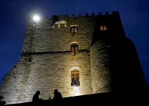 Bella imagen de la Torre       de Alfoz.