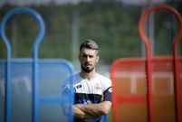 Luisinho posa tras concluir el entrenamiento de ayer en la ciudad deportiva de Abegondo. 