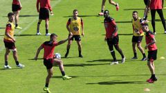Jugadores del Lugo, durante el entrenamiento de esta ma�ana