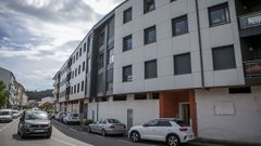 Viviendas de protecci�n oficial de promoci�n privada edificadas en Outes hace unos tres lustros