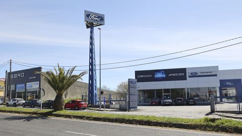 Ebro es la &uacute;ltima en llegar a la avenida santiaguesa Cruceiro da Coru&ntilde;a, donde se asientan cinco marcas chinas