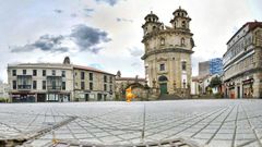 Calles y plazas de Pontevedra vac�as en Semana Santa