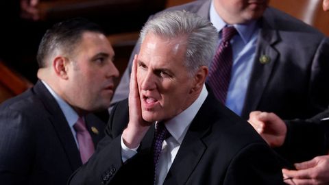 El republicano Kevin McCarthy, tras perder una votacin para ser presidente de la Cmara de Representantes de Estados Unidos por culpa de los parlamentarios ms radicales de su partido