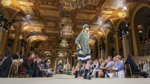 Otro instante del desfile