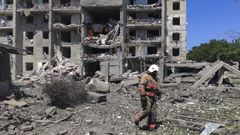 Un edificio residencial destruido por las bombas rusas en Odesa
