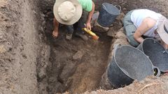 Excavaci�n arqueol�gica en el castro de Punta Cantodorxo, O Grove, a cargo del Grupo de Estudos e Arqueolox�a, Antig�idade e Territorio (GEAAT) de la Universidade de Vigo.