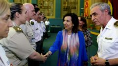 La ministra de Defensa salud� al personal que particip� en la atenci�n a los pacientes ingresados en el G�mez Ulla por el brote de hantavirus