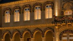 Infograf�a mostrando el aspecto que presentar� la casa consistorial, que estas Navidades combinar� ladecoraci�n lum�nica con otra m�s cl�sica a base de guirnaldas