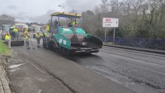 Trabajos de reparaci�n del firme en la N-640 a su paso por Cuntis