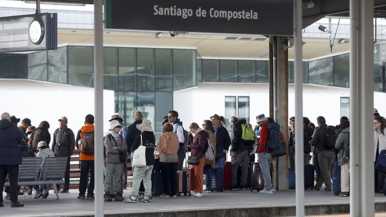 Renfe habilita 508 servicios de bus y 110 taxis para suplir la falta de trenes por las obras en la estación de A Coruña del 9 al 14 de diciembre