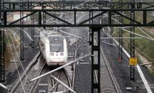 La estaci�n de Vilagarc�a combinar� los trenes antiguos con los de la alta velocidad. 