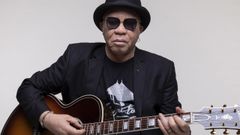 SALIF KEITA EN UNA IMAGEN ACTUAL 