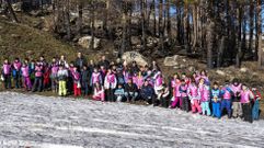 Cada semana llegan a Manzaneda 105 escolares con EsquiOu.