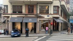 Un coche se empotra contra el escaparate de Ottodisanpietro