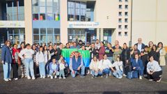 Familias gitanas de alumnos y antiguos alumnos del CEIP Pluriling�e de Covas colaboraron activamente en la cita que�promovi� la biblioteca escolar en favor de la tolerancia y la diversidad