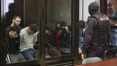  Los acusados en el caso del ataque terrorista en el Crocus City Hall asistieron a una audiencia del Tribunal Militar del Segundo Distrito Occidental de Mosc, Rusia, este lunes.