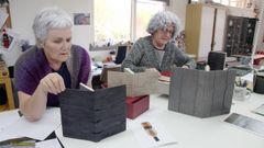 Maica y Rosa empezaron a trabajar en el �mbito de la encuadernaci�n en 1987