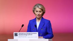 La presidenta de la Comisi�n Europea, Ursula von der Leyen, durante su intervenci�n en la Cumbre de la Energ�a Nuclear, en Par�s