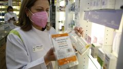 En imagen, test de ant�genos para ni�os en una farmacia de Burela