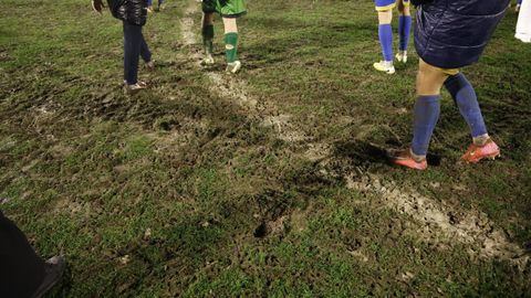 La irregularidad del terreno de juego ha provocado serios riesgos para los equipos que compitieron en el estadio ourensano