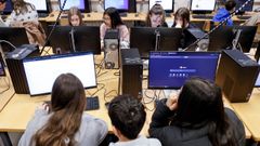 rego.El IES Rego de Trabe es uno de los dos centros p�blicos de educaci�n secundaria que hay en Culleredo, donde tambi�n cuentan con el IES Blanco Amor y con la Universidade Laboral, esta �ltima especializada en formaci�n profesional