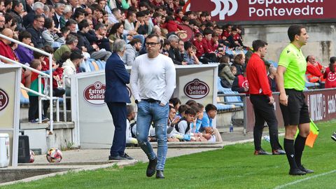 Yago Iglesias,durante un partido en Pasarn