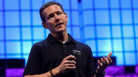 El director de productos de Uber, Jeff Holden, participa en la s�ptima edici�n de la Web Summit que se celebra en Lisboa