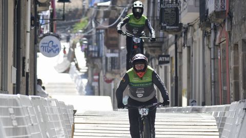 Carrera final del descenso urbano de Sarria