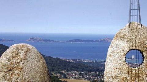 Monumento de Remigio Davila, en el Monte Alba.