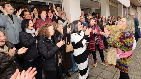 FIESTA SORPRESA POR JUBILACION EN EL RESTAURANTE XOANES A ROSA FERNANDEZ,