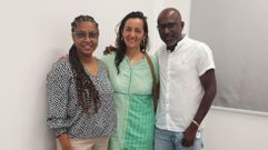 Laura Pallar&eacute;s (en el centro de la foto), con Clementina Furtado y Paulino Moniz, expertos en g&eacute;nero y masculinidades, en Cabo Verde.